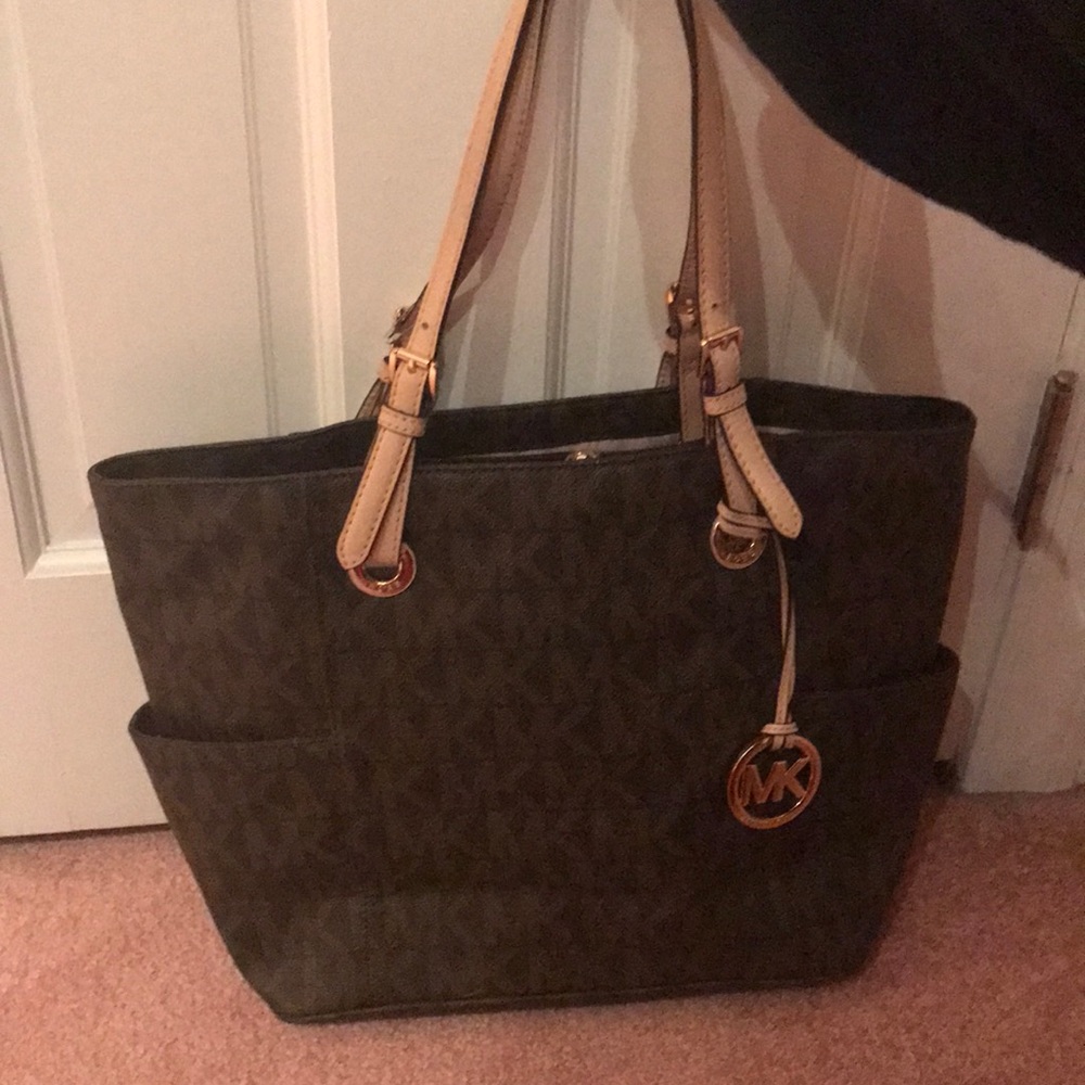 Michael Kors tote